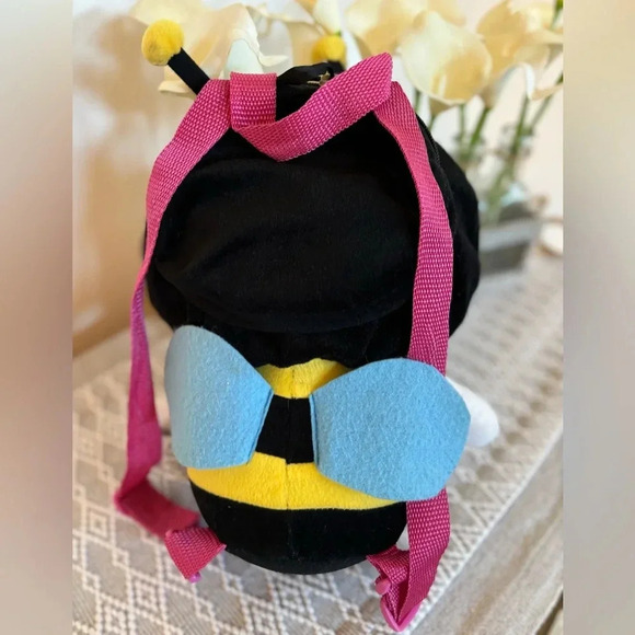 Hello Kitty Bee with Pink Flower Backpack. - Picture 3 of 6